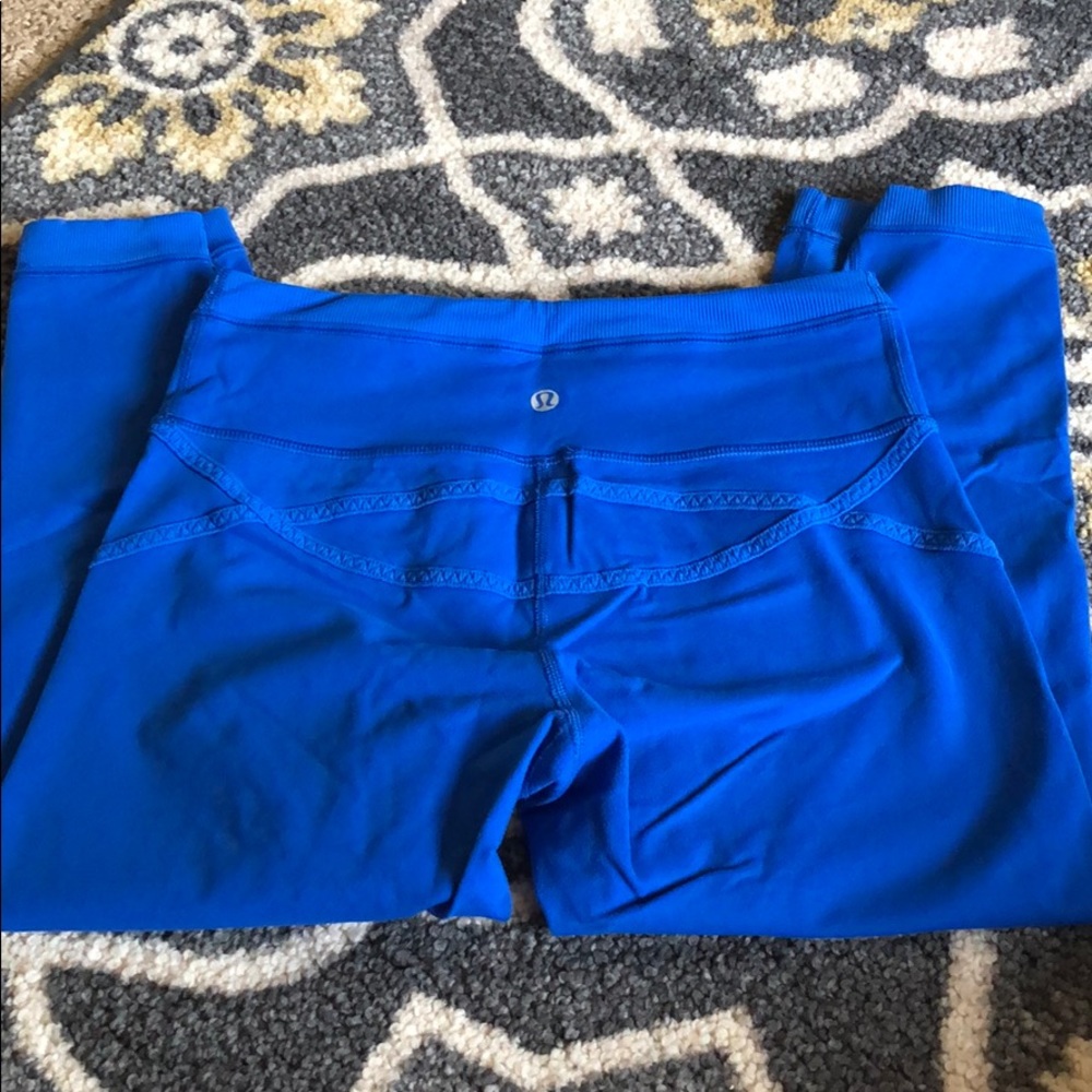 Lululemon crops